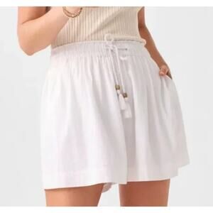 Faherty White Women's Shorts